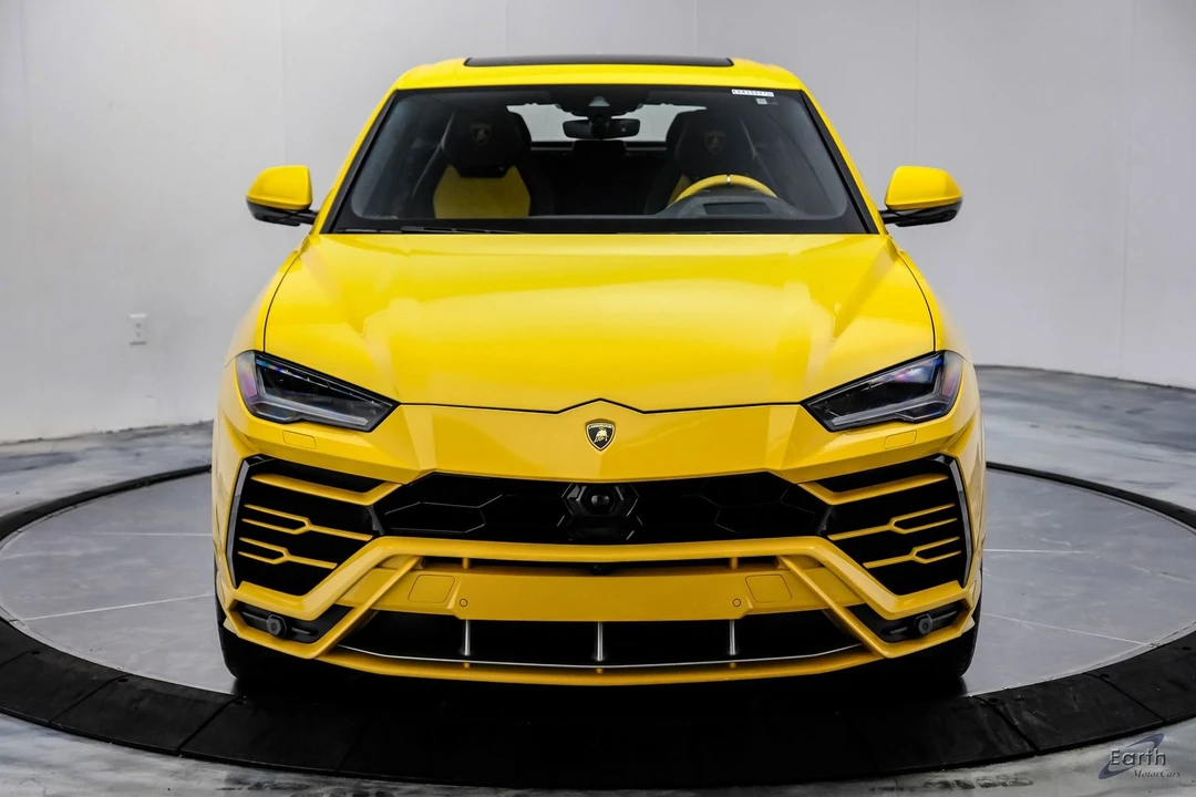 2021 Lamborghini Urus - Image 29 of 31