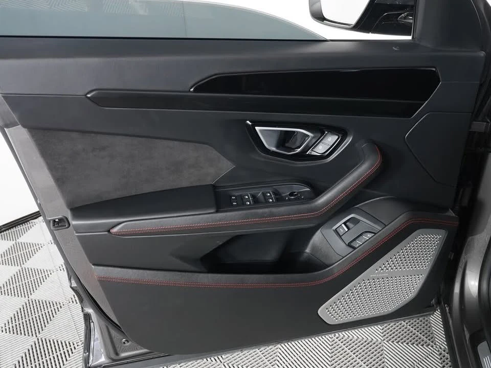 2021 Lamborghini Urus - Image 14 of 20