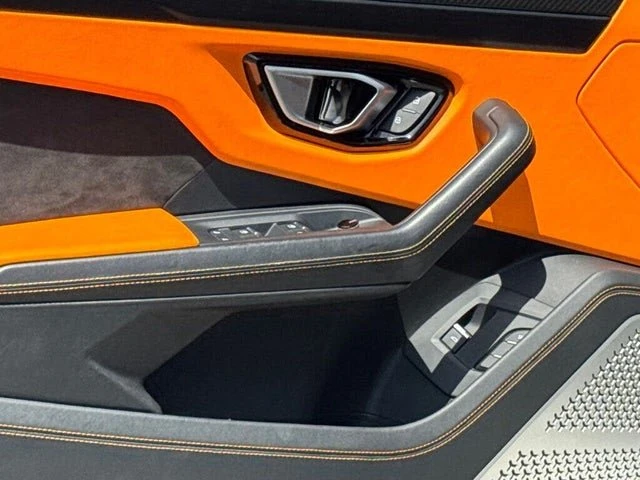 2021 Lamborghini Urus - Image 19 of 19