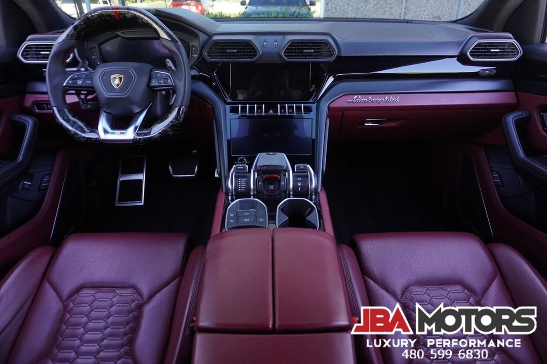 2021 Lamborghini Urus - Image 10 of 12