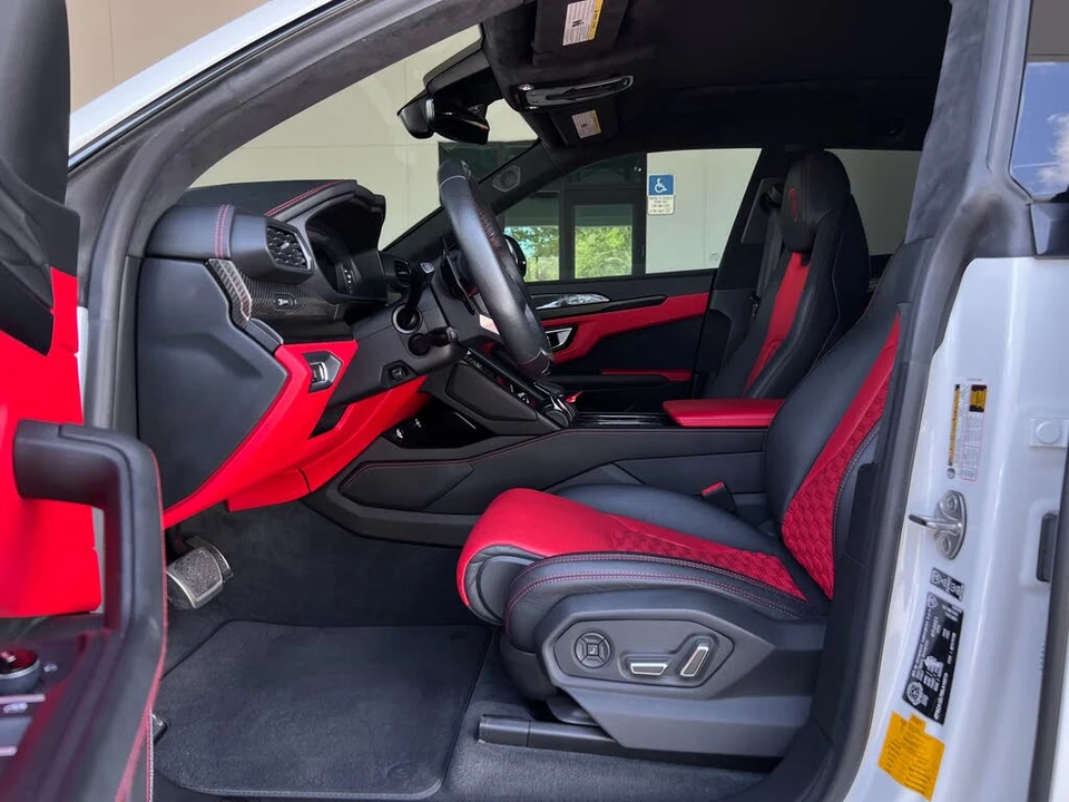 2021 Lamborghini Urus - Image 20 of 31