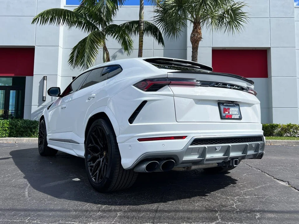 2021 Lamborghini Urus - Image 9 of 31