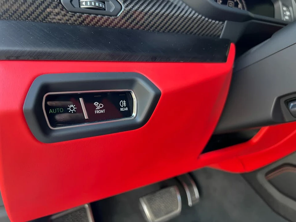 2021 Lamborghini Urus - Image 21 of 31