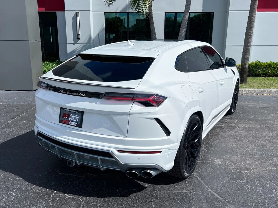2021 Lamborghini Urus - Image 10 of 31