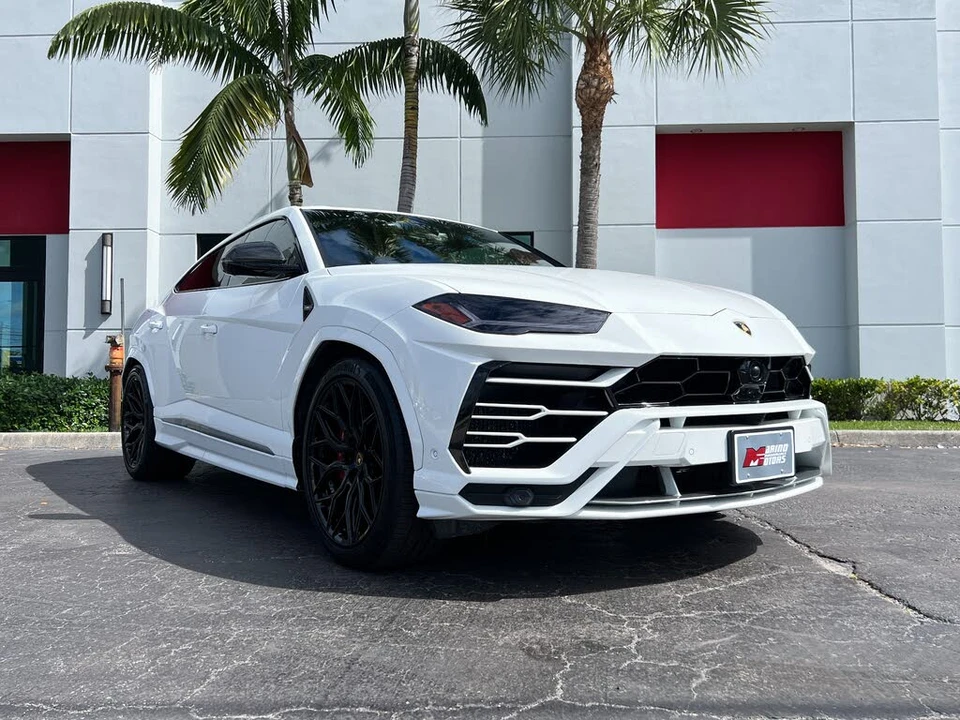 2021 Lamborghini Urus - Image 4 of 31