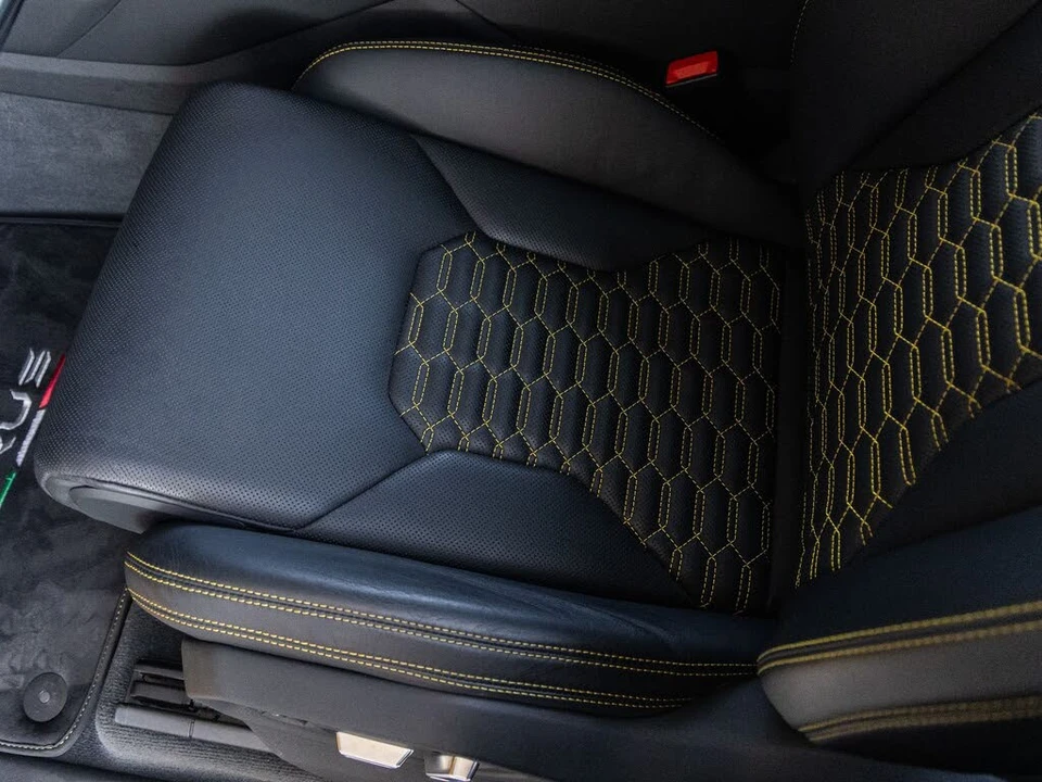 2021 Lamborghini Urus - Image 28 of 31