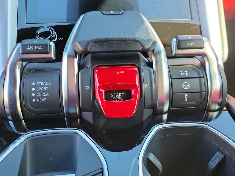 2021 Lamborghini Urus - Image 28 of 31
