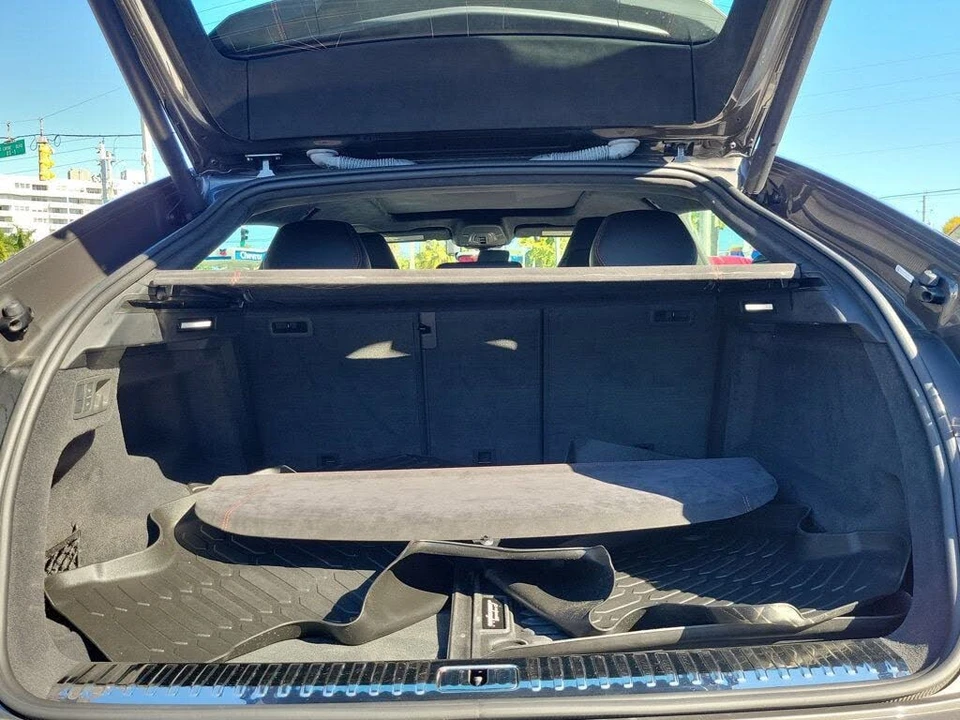 2021 Lamborghini Urus - Image 8 of 31