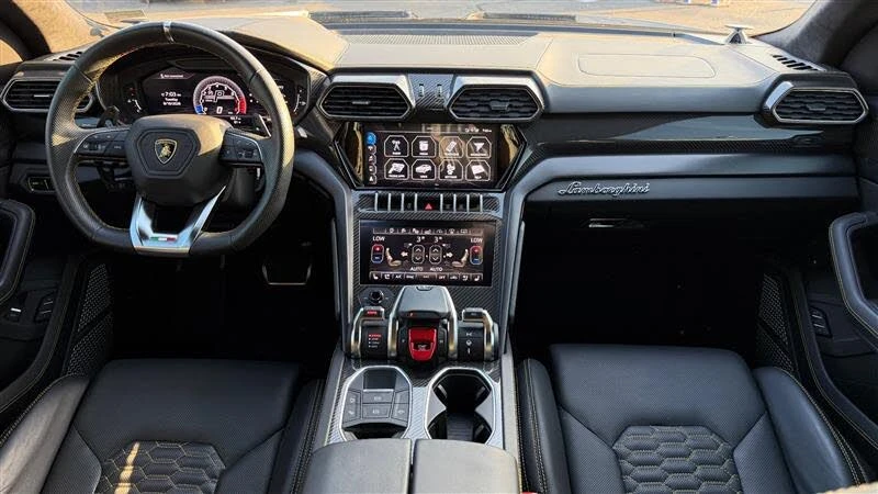 2021 Lamborghini Urus - Image 27 of 31