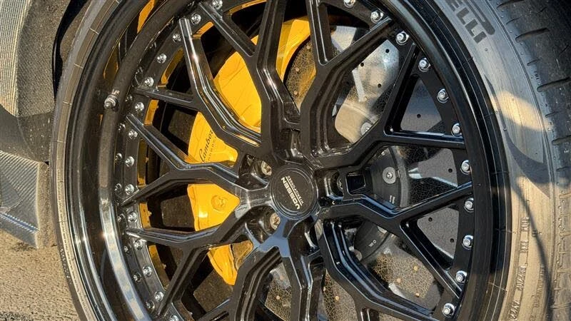 2021 Lamborghini Urus - Image 17 of 31