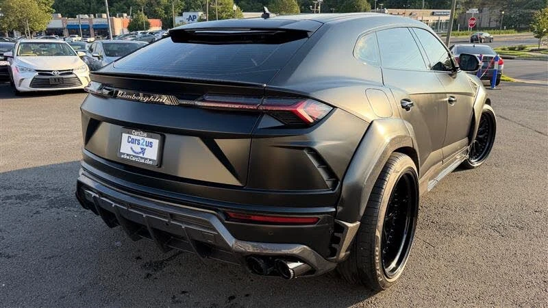 2021 Lamborghini Urus - Image 7 of 31