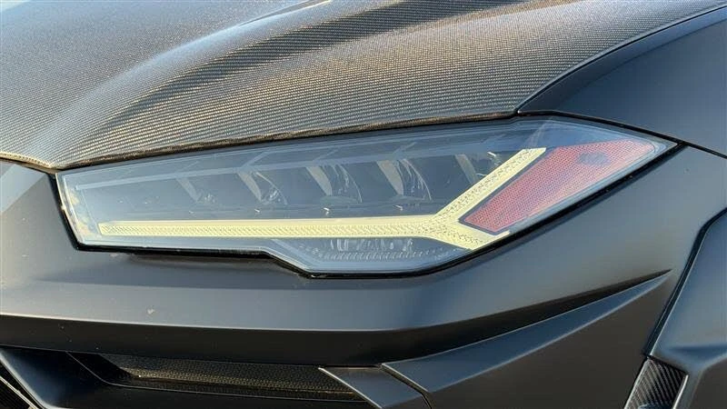 2021 Lamborghini Urus - Image 21 of 31