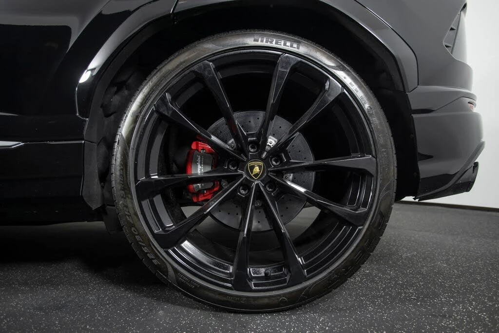 2021 Lamborghini Urus - Image 9 of 31