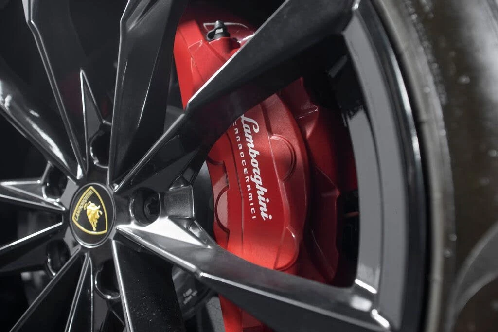 2021 Lamborghini Urus - Image 10 of 31