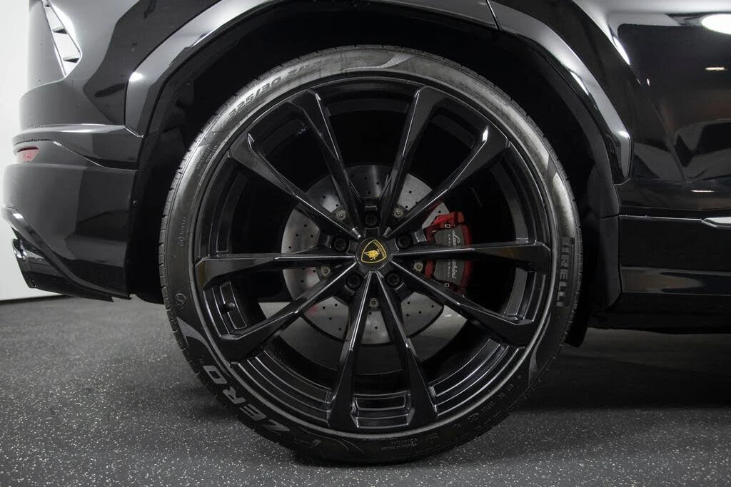 2021 Lamborghini Urus - Image 23 of 31