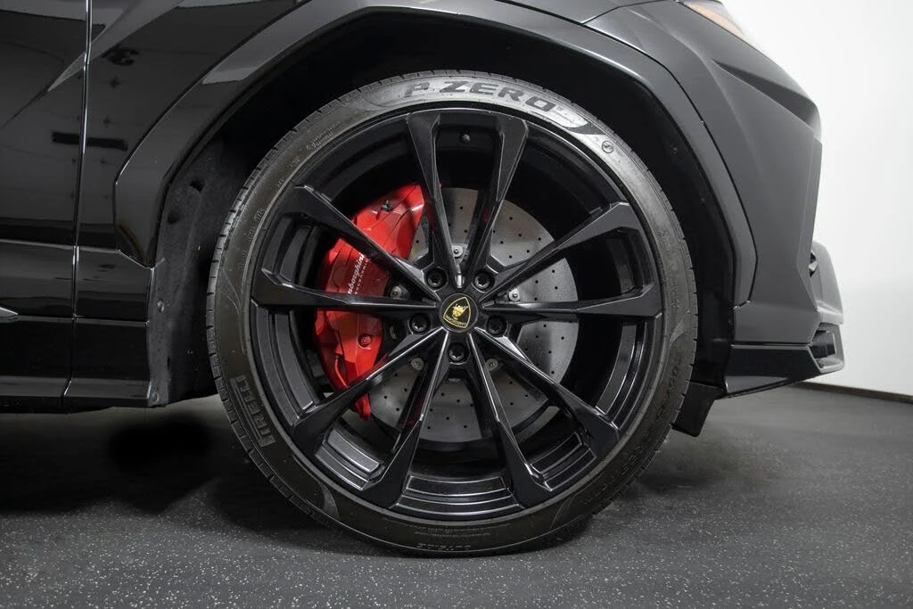 2021 Lamborghini Urus - Image 24 of 31