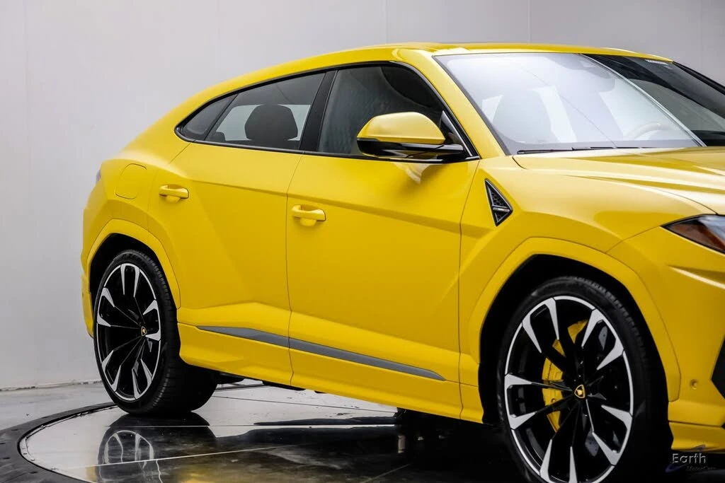 2021 Lamborghini Urus - Image 25 of 31
