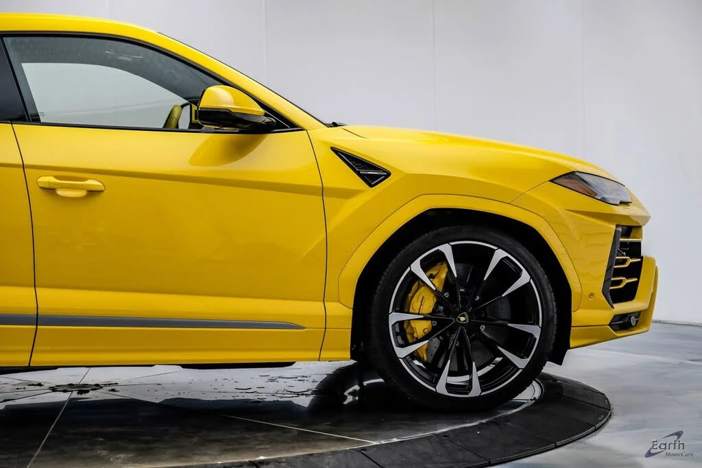 2021 Lamborghini Urus - Image 21 of 31