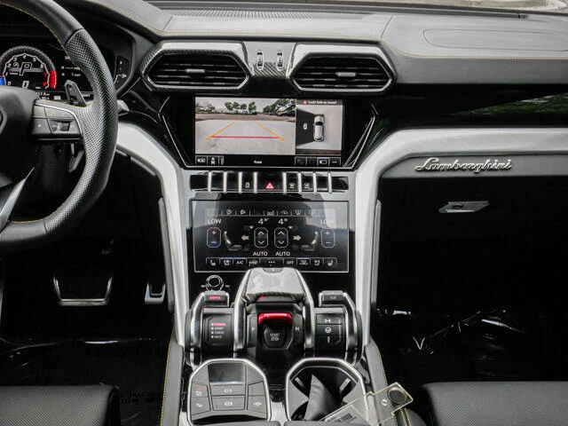 2021 Lamborghini Urus - Image 30 of 31