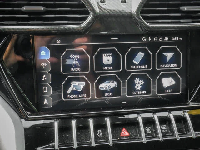 2021 Lamborghini Urus - Image 24 of 31