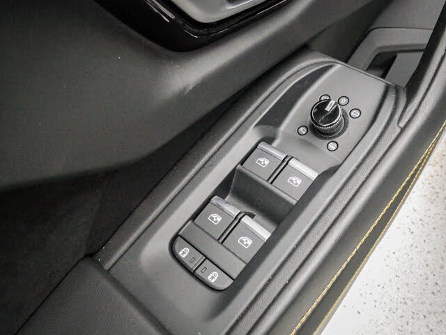 2021 Lamborghini Urus - Image 15 of 31