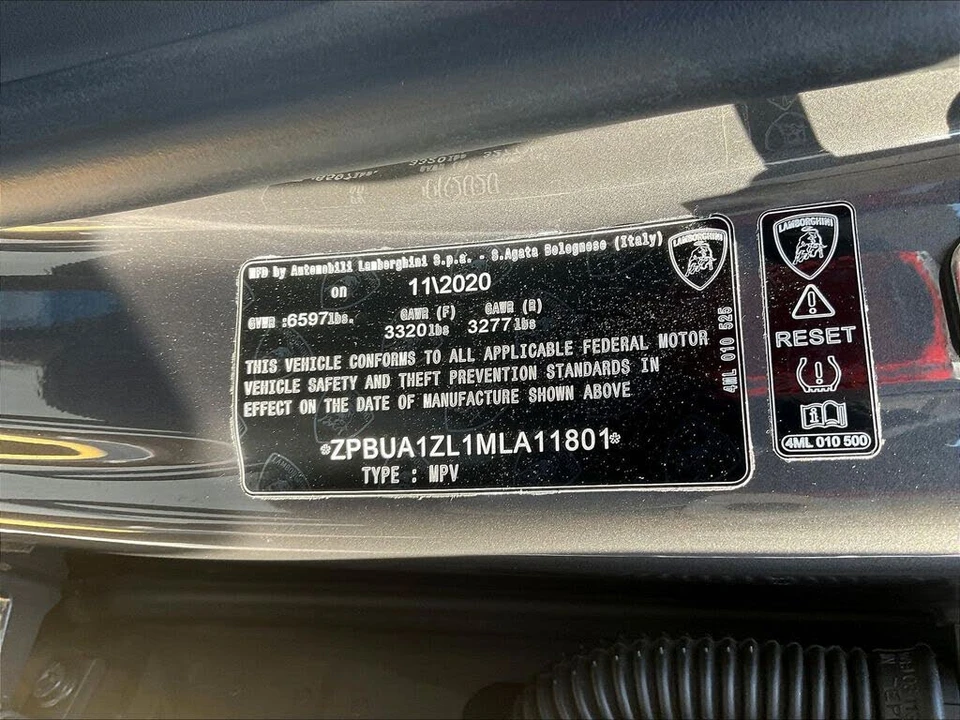 2021 Lamborghini Urus - Image 18 of 31