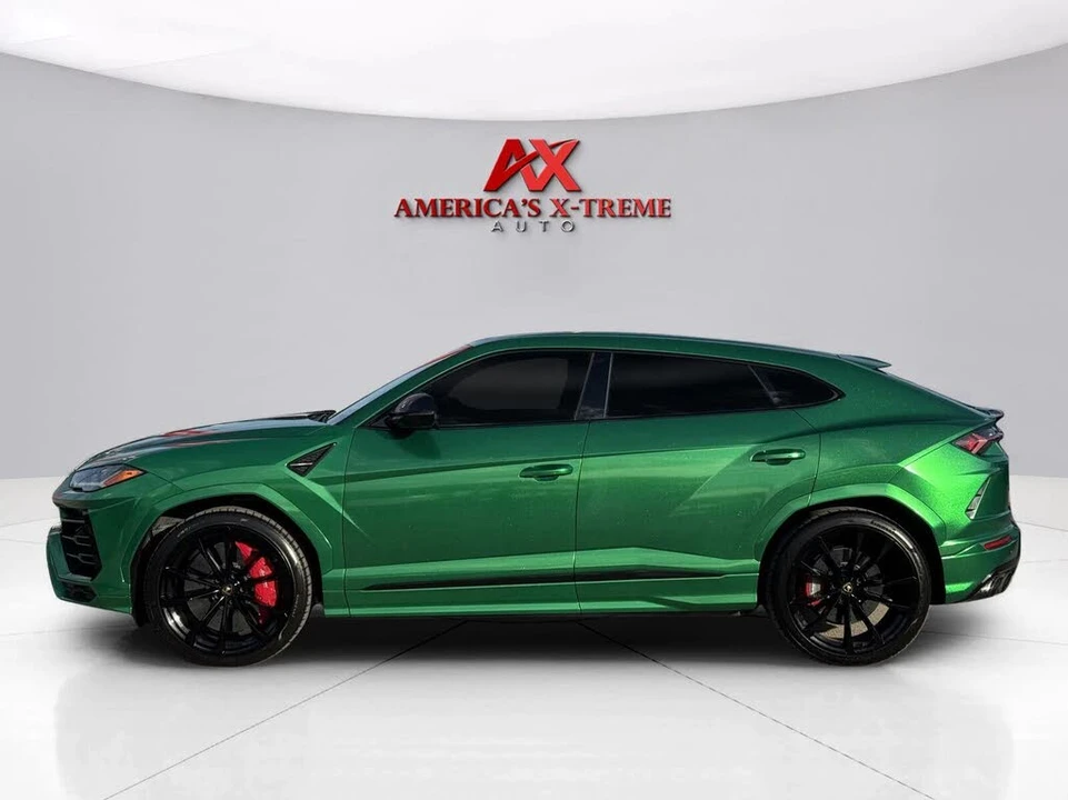 2021 Lamborghini Urus - Image 2 of 31