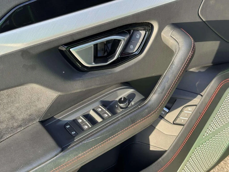 2021 Lamborghini Urus - Image 26 of 31