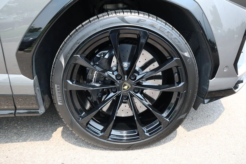 2021 Lamborghini Urus - Image 14 of 31