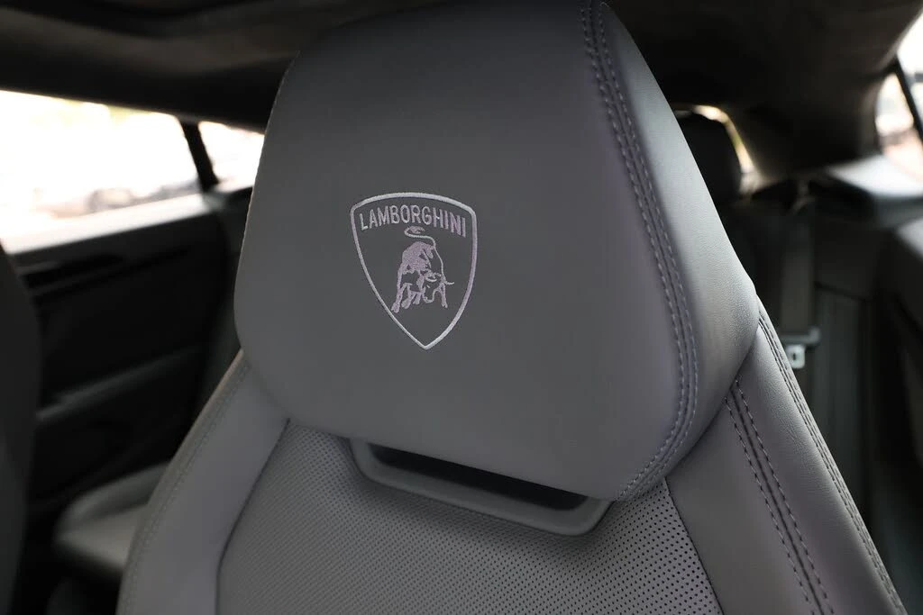 2021 Lamborghini Urus - Image 22 of 31