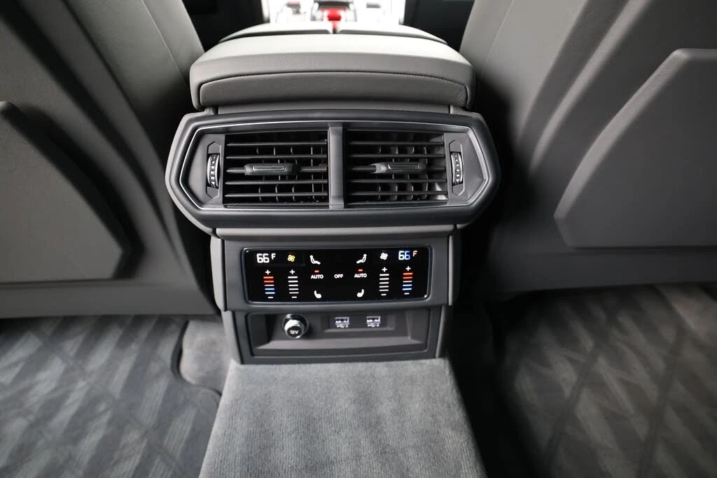 2021 Lamborghini Urus - Image 30 of 31