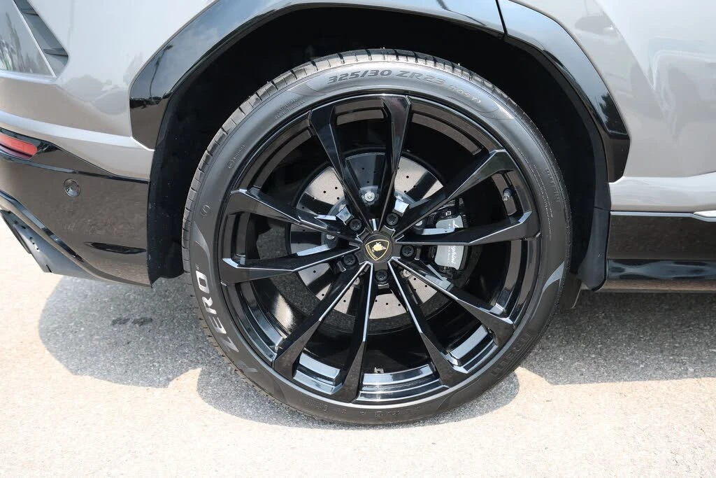 2021 Lamborghini Urus - Image 13 of 31