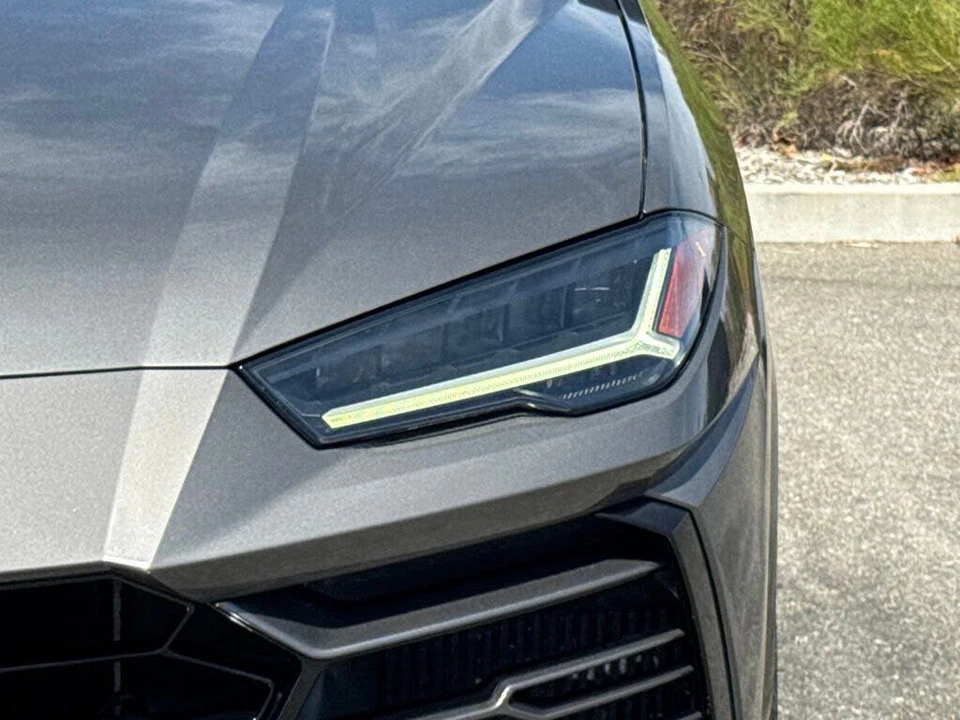 2021 Lamborghini Urus - Image 7 of 31