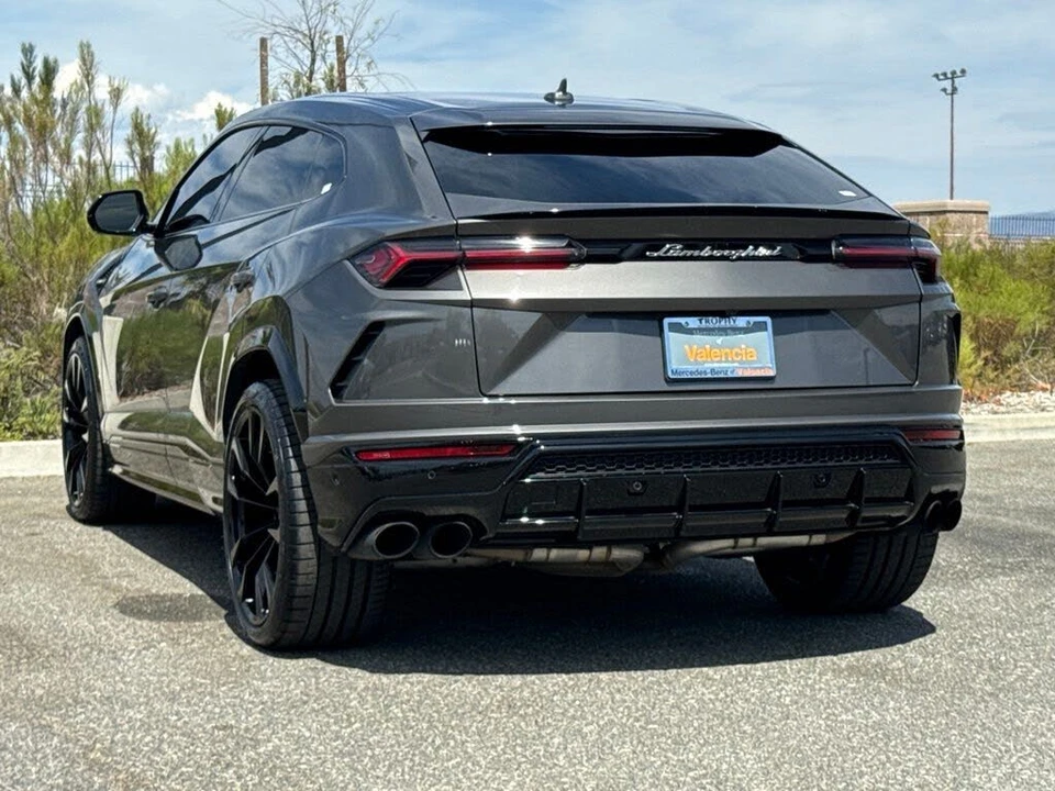 2021 Lamborghini Urus - Image 11 of 31