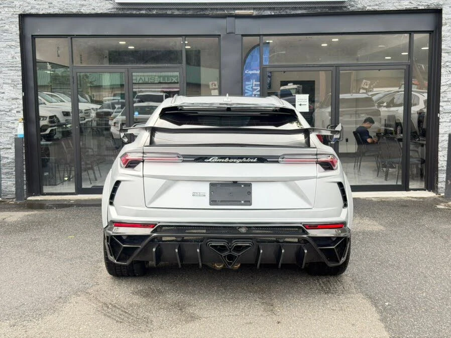 2021 Lamborghini Urus - Image 28 of 31