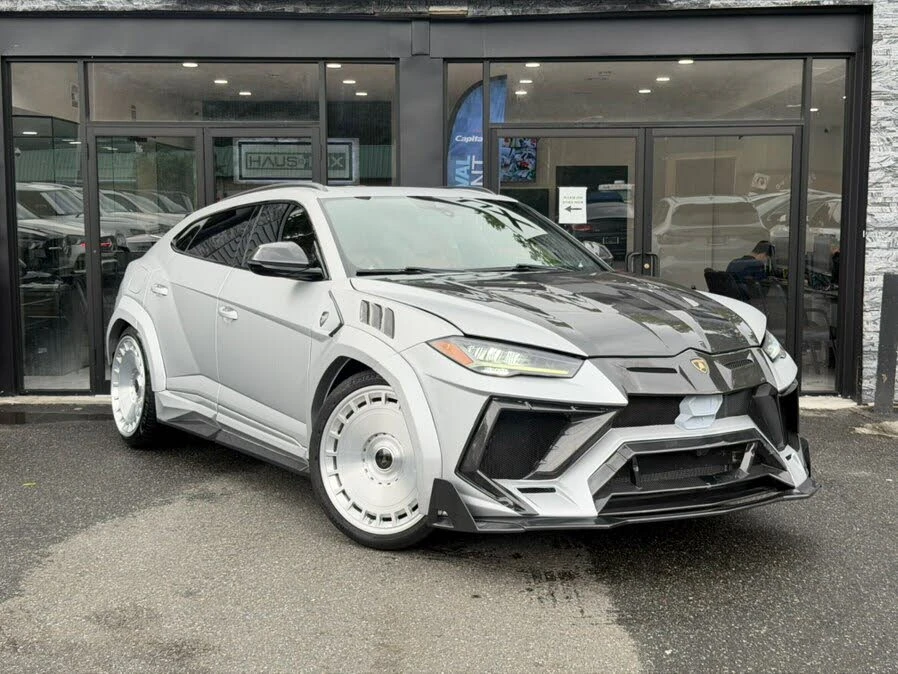 2021 Lamborghini Urus - Image 2 of 31
