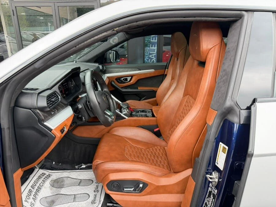 2021 Lamborghini Urus - Image 14 of 31