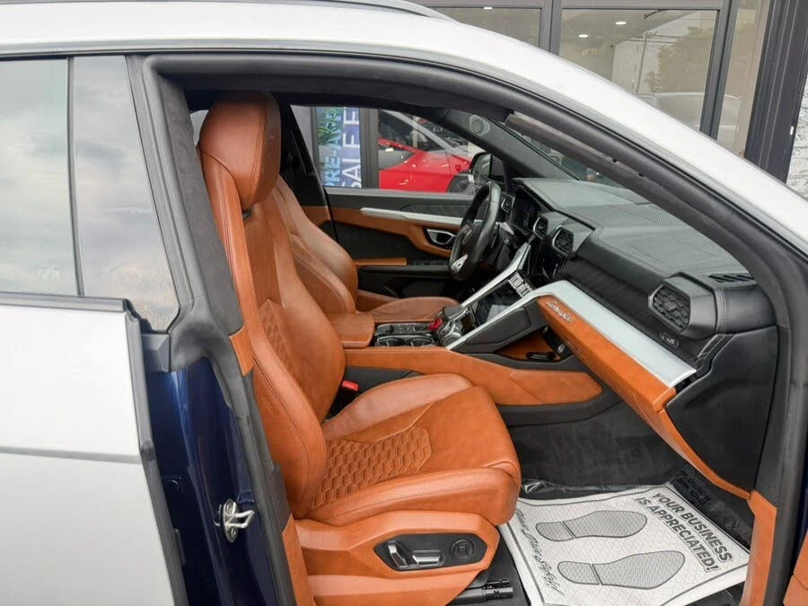 2021 Lamborghini Urus - Image 23 of 31