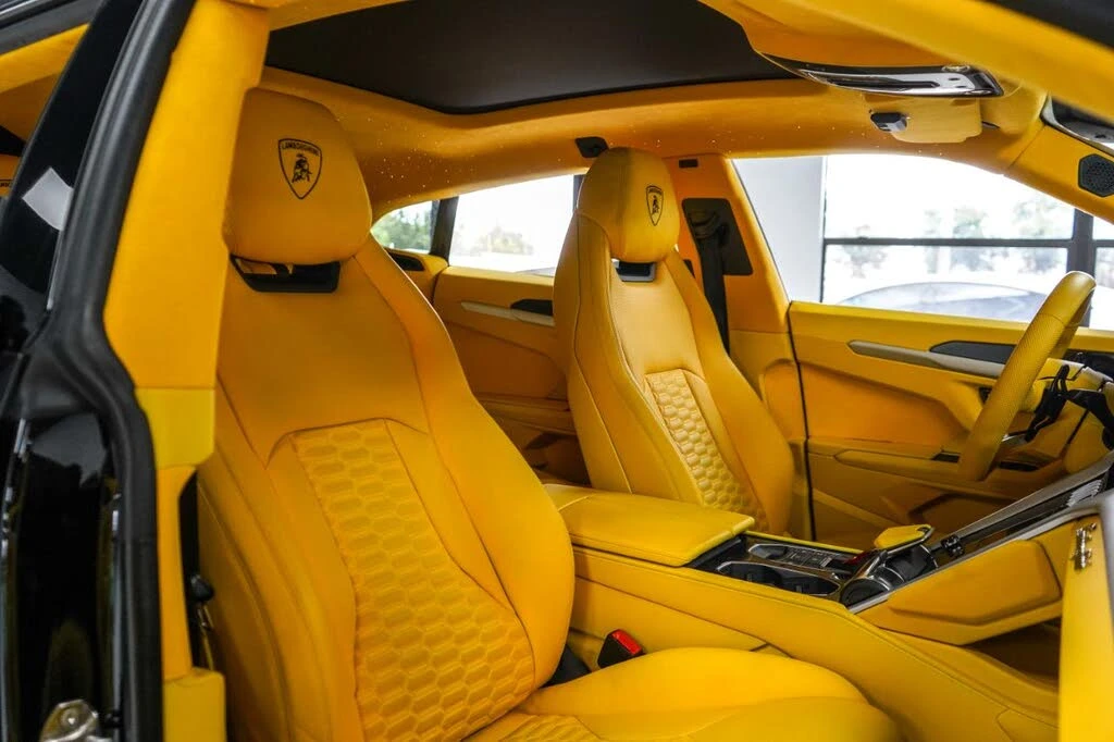 2021 Lamborghini Urus - Image 28 of 31