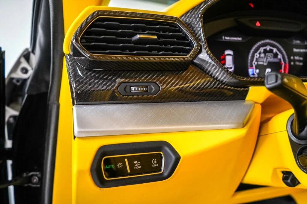 2021 Lamborghini Urus - Image 22 of 31