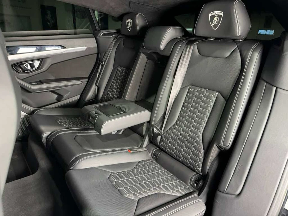 2021 Lamborghini Urus - Image 12 of 31