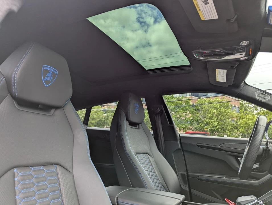 2021 Lamborghini Urus - Image 29 of 31