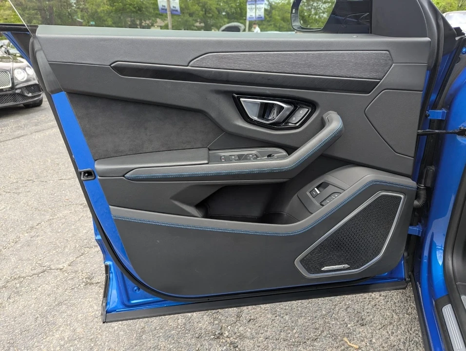 2021 Lamborghini Urus - Image 11 of 21