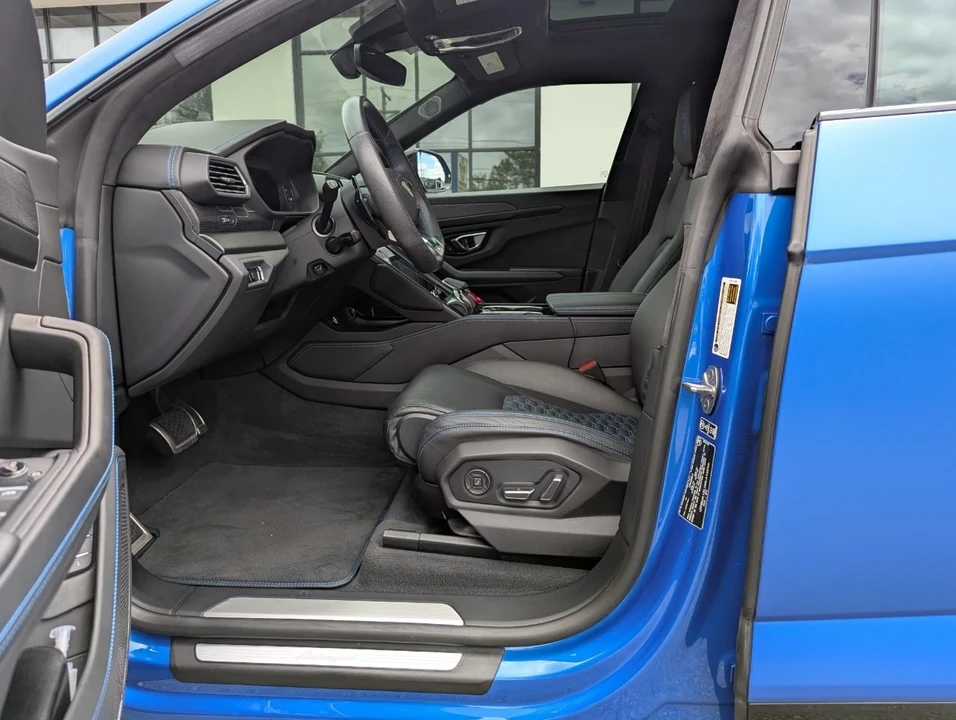 2021 Lamborghini Urus - Image 12 of 21