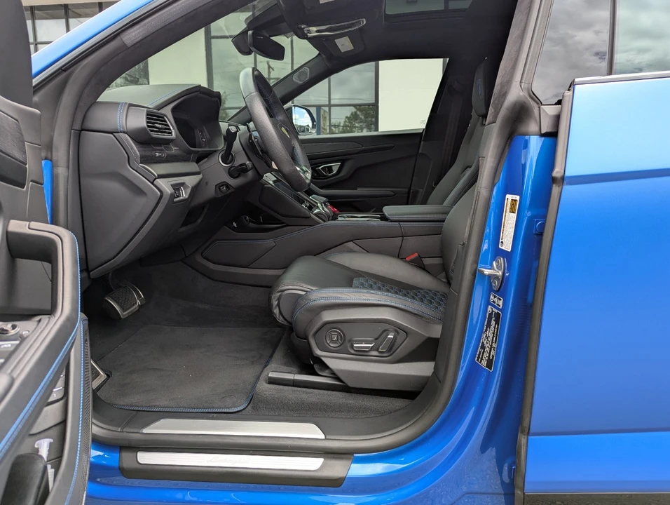 2021 Lamborghini Urus - Image 12 of 21