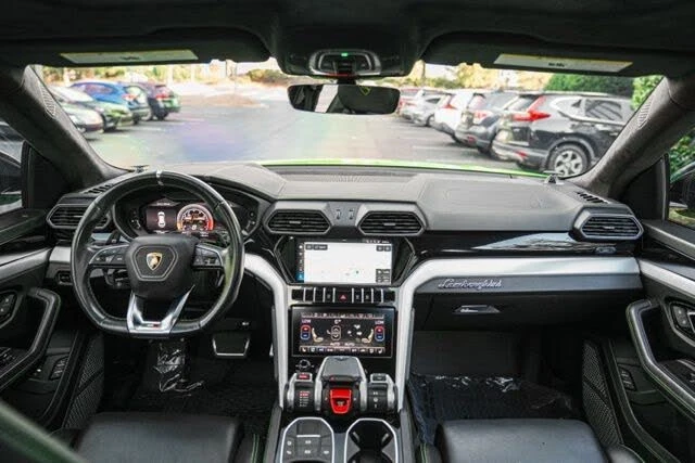 2021 Lamborghini Urus - Image 29 of 31