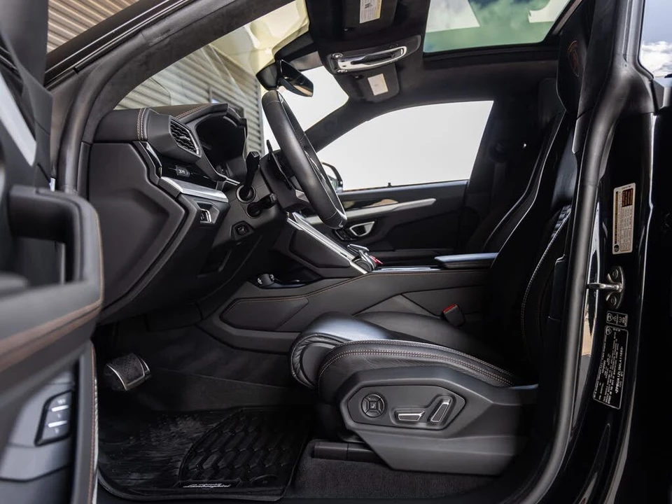 2021 Lamborghini Urus - Image 27 of 31