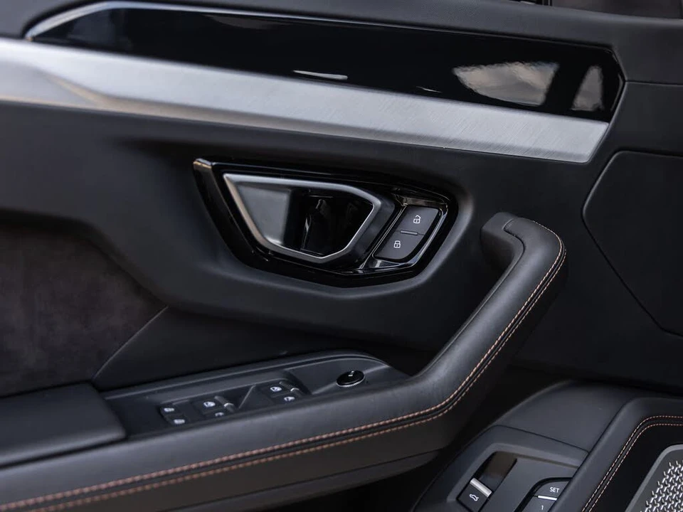 2021 Lamborghini Urus - Image 25 of 31