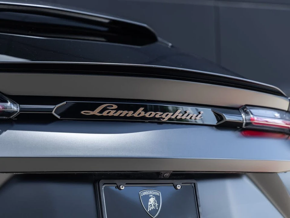 2021 Lamborghini Urus - Image 13 of 31