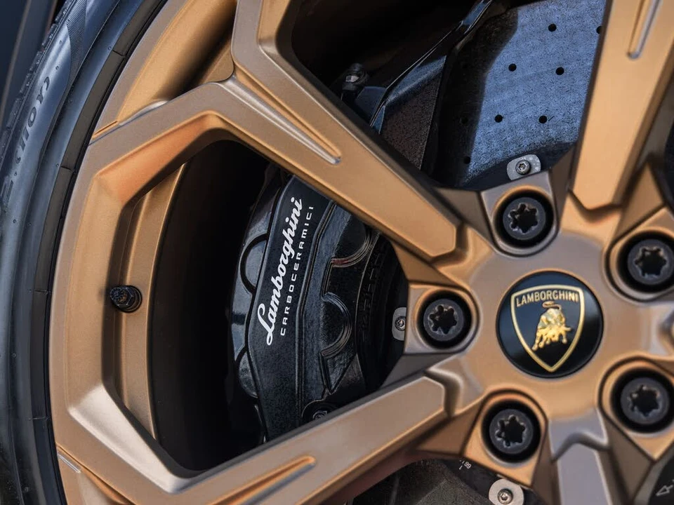 2021 Lamborghini Urus - Image 22 of 31